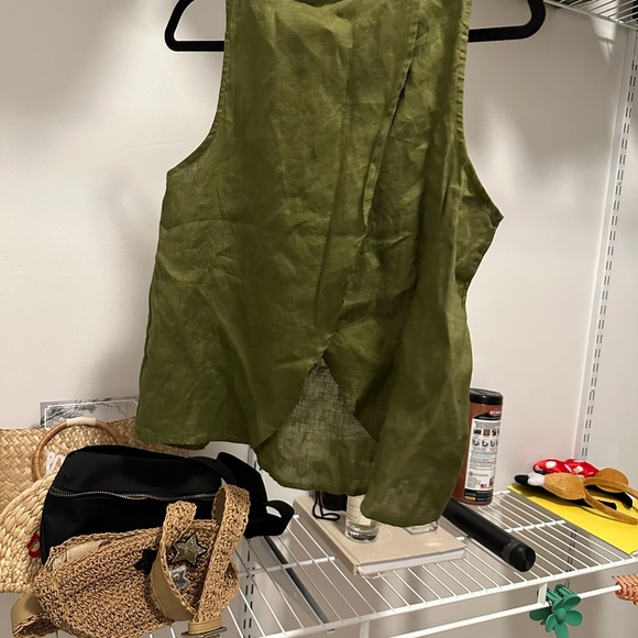 Open back top - Picture 2 of 2